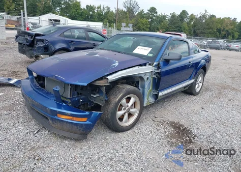 2007 Ford Mustang V6 Deluxe/V6 Premium из США, поврежденный, VIN 1ZVHT80N675265083